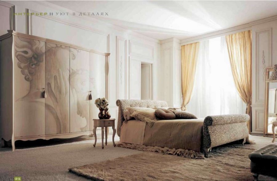 Кровать Napoleone и шкаф с ручной росписью составляют основу обстановки спальни