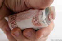 Владимир Путин подписал закон об увеличении минимального размера заработной платы