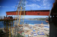 В Приморье началась сборка пролетных конструкций для моста из Владивостока на остров Русский