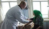 Власти Хакасии будут привлекать врачей в регион льготами на ЖКУ, "подъемными", предоставлением жилья