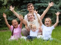 Власти Якутии с начала 2012 года обеспечили землей 279 многодетных семей