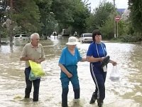 Пенсионерам Крымска, чьи дома пострадали от наводнения, выделят квартиры