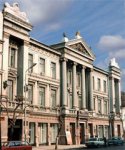 Минкультуры РФ готовит закон, запрещающий размещение рекламы на исторических памятниках