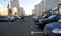 По 100-200 тыс парковочных мест будет создаваться в Москве ежегодно - заммэра
