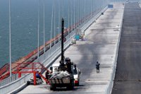 В ближайшие месяцы начнется строительство моста через Амур между РФ и КНР 